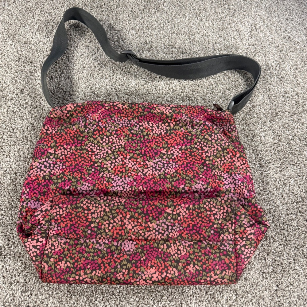 LeSportsac Pink Floral Lightweight Crossbody Bag Adjustable Strap Travel Messeng - Picture 7 of 11